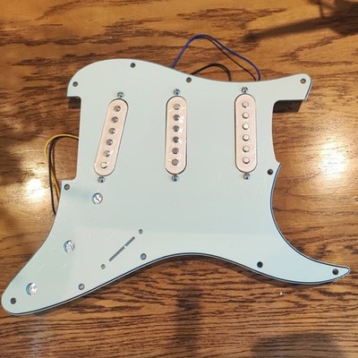 Vintage Style Part Loaded 3 Ply Pickguard + Backplate SSS - For Stratocaster