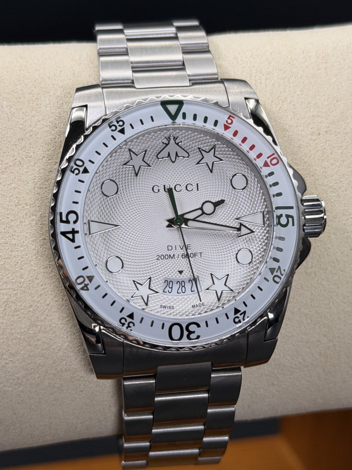 GUCCI YA136336 Unisex Dive White Wristwatch 40mm