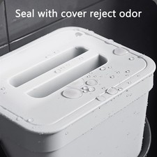 Small Kitchen Compost Bin With Lid Portable Handle 3L Capacity PP Material