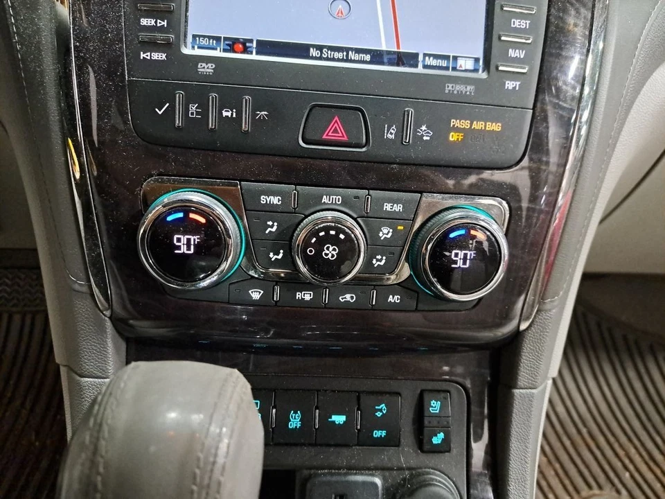Control de temperatura/calentador/aire acondicionado trasero 2016 Enclave Sku#4292671 Foto 2 de 4