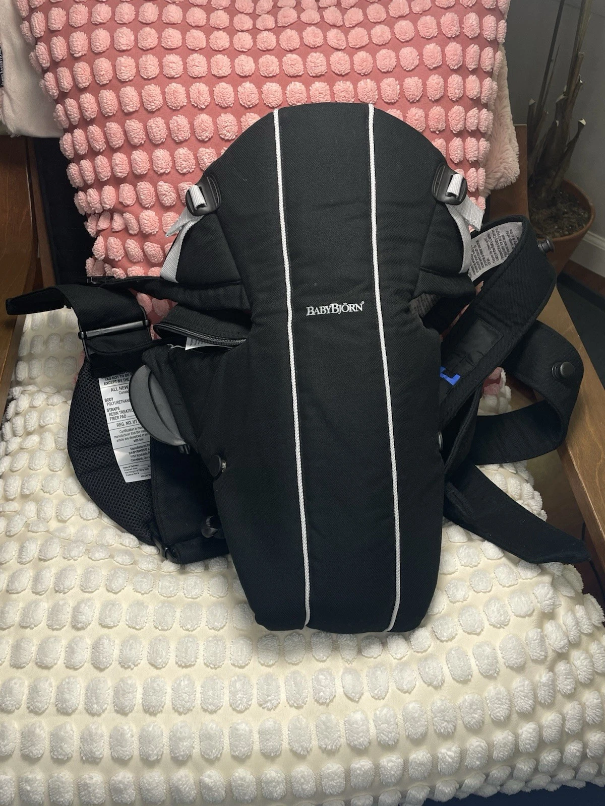 Baby Bjorn Baby Carrier Original Black BabyBjorn Infant 8-25 lbs Age 0-12 Months