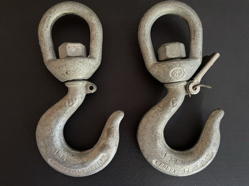 VTG Crosby Laughlin hook  lot X 2 swivel 3/4 ton industrial hook