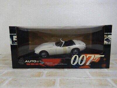 Autoart 1:18 Toyota 2000GT 007 White James Bond You Only Live Twice
