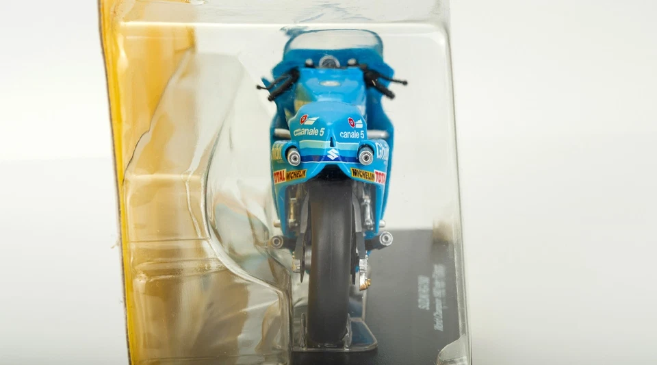 Suzuki RG 500 1982 Franco Uncini Scala 1:22 Modellino Moto Nuovo New Numero 13 - Immagine 4 di 4