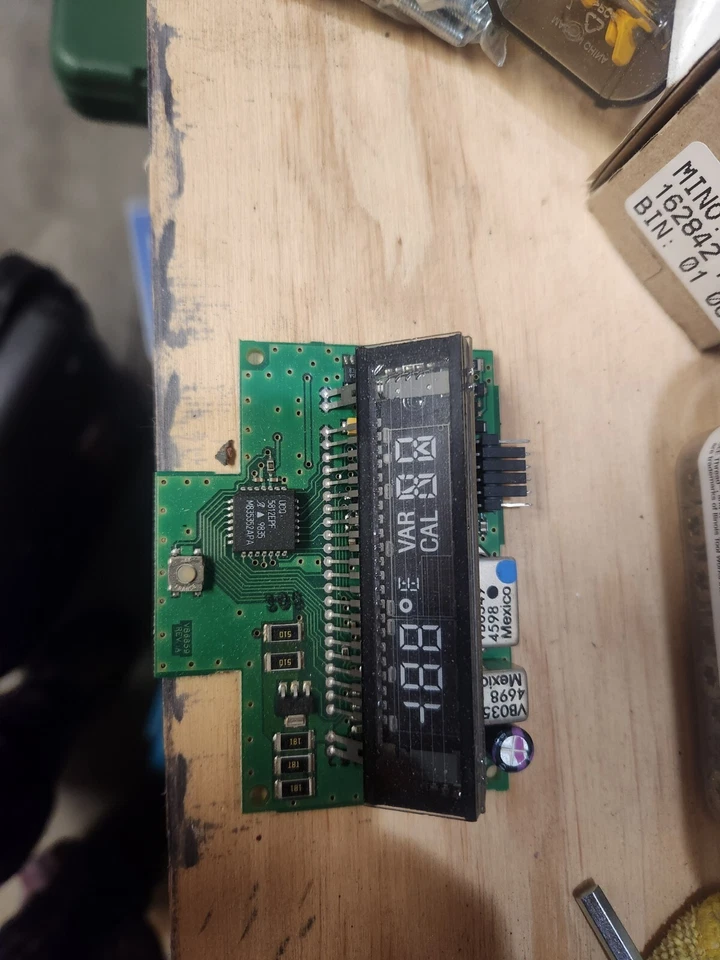 Módulo de brújula/temperatura superior Ford Explorer Sport Trac. 2001 - 2005 Foto 3 de 3