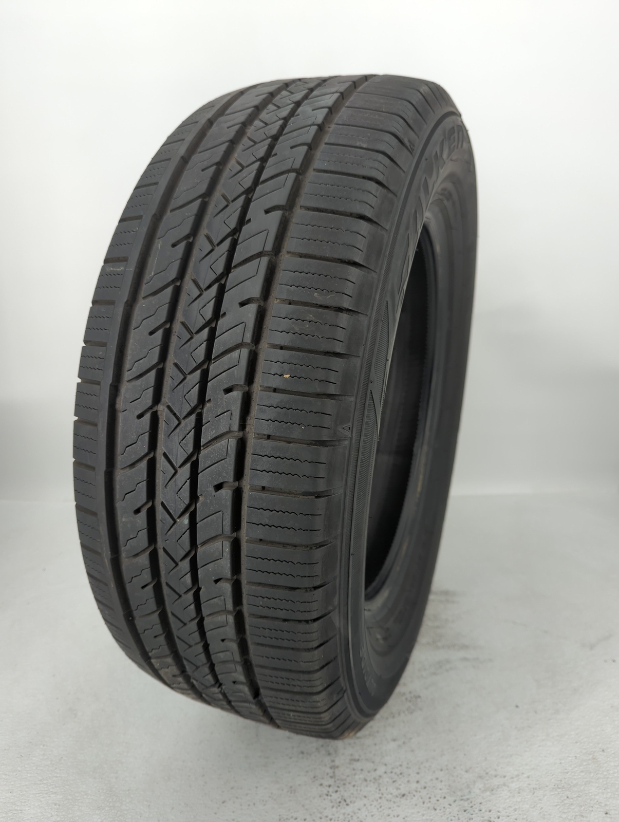 Used Tire 215/60R16 FALKEN PRO G5 A/S 95V All Season Tread Depth 8/32
