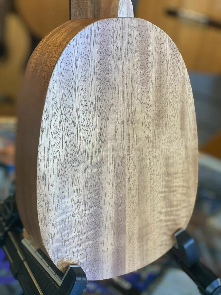 Kamehameha Ukulele SP-10 Pineapple Soprano Mahogany - Image 4 of 4