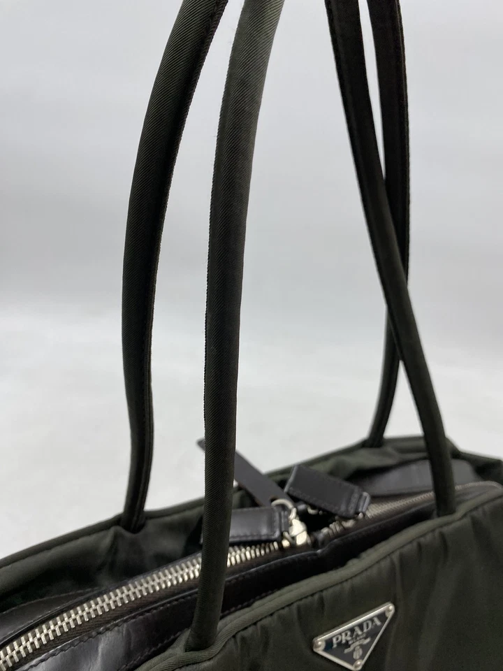 Bolso de hombro PRADA de nailon negro Foto 4 de 4