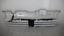 Calandre Peugeot 405