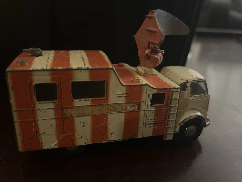 Corgi Toys Decca Mobile Airfield Radar 1960's. Radar Dial Actually Spins!! - Image 3 of 4