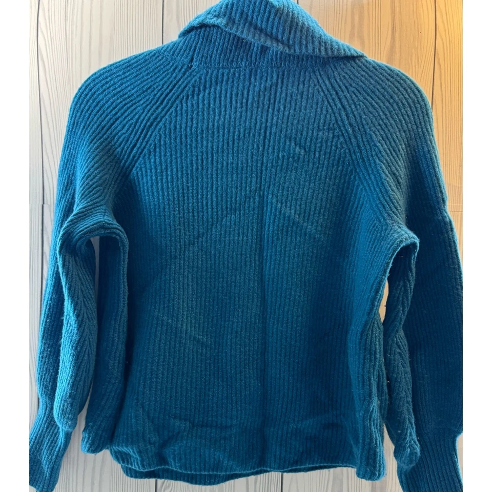 Suéter Soft Surroundings Calanthe Cashmere para mujer pequeño mediano verde azulado capucha cuello Foto 3 de 4