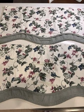 Waverly Orchard Trail 2 Scalloped Valances 74x15 Curtains Grapes Green Gingham