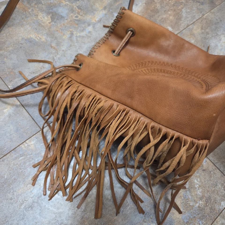 Bolso Bandolera Patricia Nash Flecos Cuero Cubo Cordón Cartera Boho Hippie Foto 4 de 4