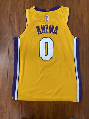 新品　LA レイカーズ　ユニフォーム　カイル・クーズマ　０ Nike LA Lakers Swingman Kyle Kuzma #0 Gold Home NBA Jersey