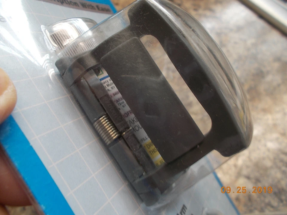 NIP Qty. of 2 Zoom Prescription Mag 2X Magnifiers, Adjustable Attach to Bottle - Image 3 of 4