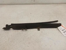 06-10 Infiniti M35/M45 Driver Hood Seal OEM 65821EG010