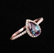 Anillo de alejandrita pera, anillo de piedras preciosas que cambian de color, oro rosa de 24 k Vermeil