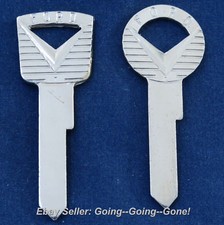 Original Oem Set Key Blanks Ford 1955-1958 H18 H17 1127d 1127e Ignition Trunk