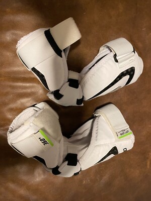 STX Cell V Elbow Pads Lacrosse, White Large  - NWOT