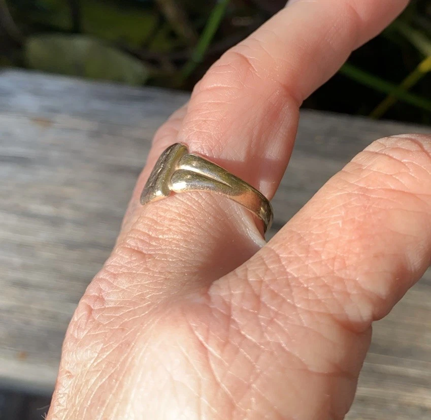 Rare Antique Australian Solid 9ct Rose Gold Signet Ring by Willis & Sons. - Image 4 of 4