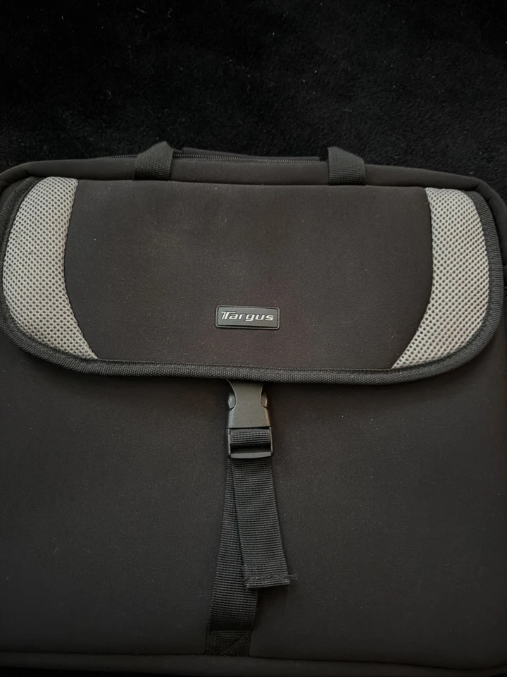 TARGUS 17 «МЯГКИЙ ПОРТФЕЛЬ НОУТБУКА НОСИТЬ С ПЛЕЧЕВЫМ РЕМНЕМ ЧЕРНЫЙ - Изображение 2 из 4