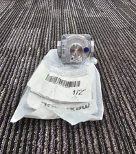 MAXITROL RV47CL: 1/2 PSIG NAT 4" LPG 10" Gas Pressure Regulator RV47CL-44-0043
