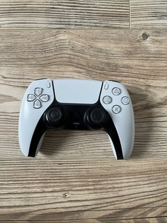 PS5 Controller Weiß Gebraucht defekt?