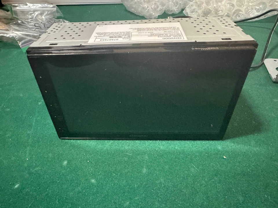 Kenwood DMX4707S 6.8 CarPlay & Android Auto BAD TOUCHSCREEN - Image 3 of 4