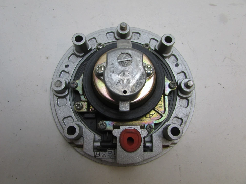 Suzuki GSX1300R GSX1300 R Hayabusa K5 2005 conjunto de trava tampa do tanque de ignição somente chave - Imagem 3 de 4