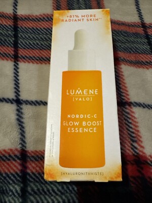 LUMENE - NORDIC C - GLOW BOOST ESSENCE - RADIANCE BOOSTING POWER -