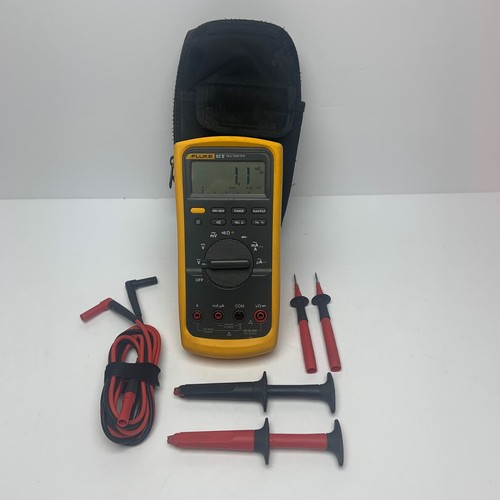 Fluke 83V Average Responding Industrial Multimeter WITH CASE AND LEADS