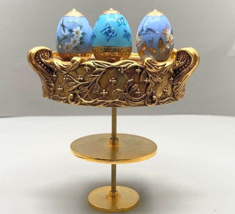 Sapphire Garden, 6 Fabergé eggs With Gold Stand. Stunning 😍