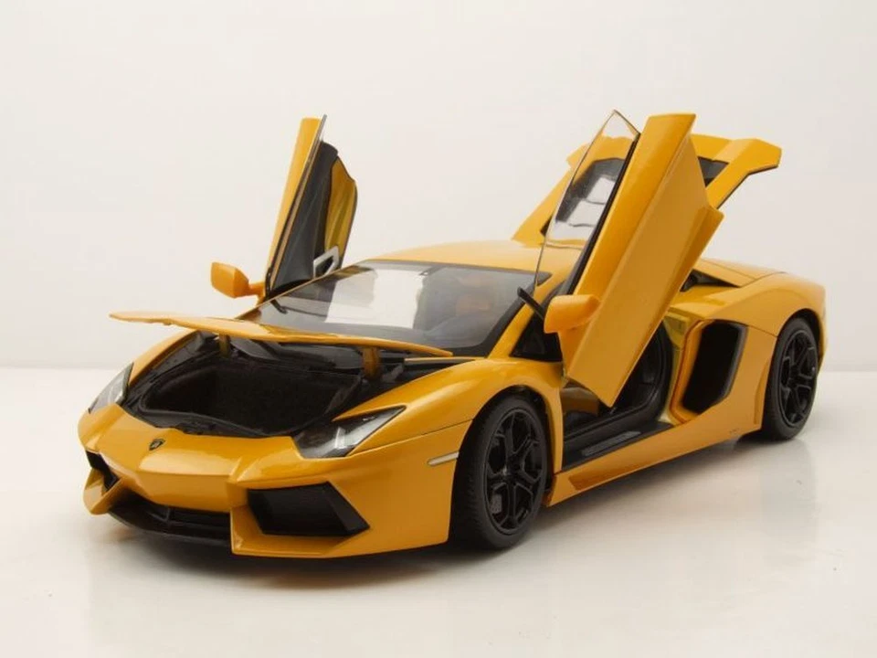 Lamborghini Aventador LP700-4 2011 Amarillo Metálico Modelo De Coche 1:18 Welly - Imagen 4 de 4