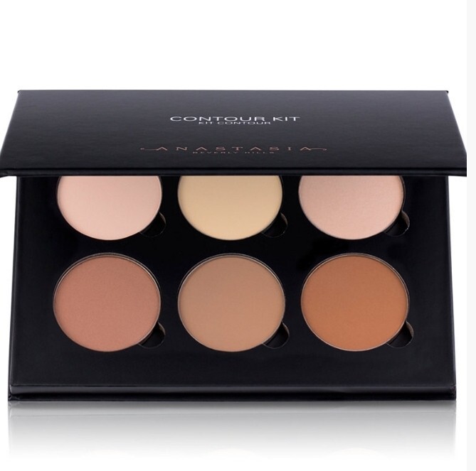 Anastasia Beverly Hills Light Medium Contour Kit