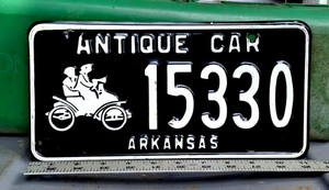 🇺🇸 - ARKANSAS - 1970s vintage ANTIQUE CAR license plate - sharp black plate