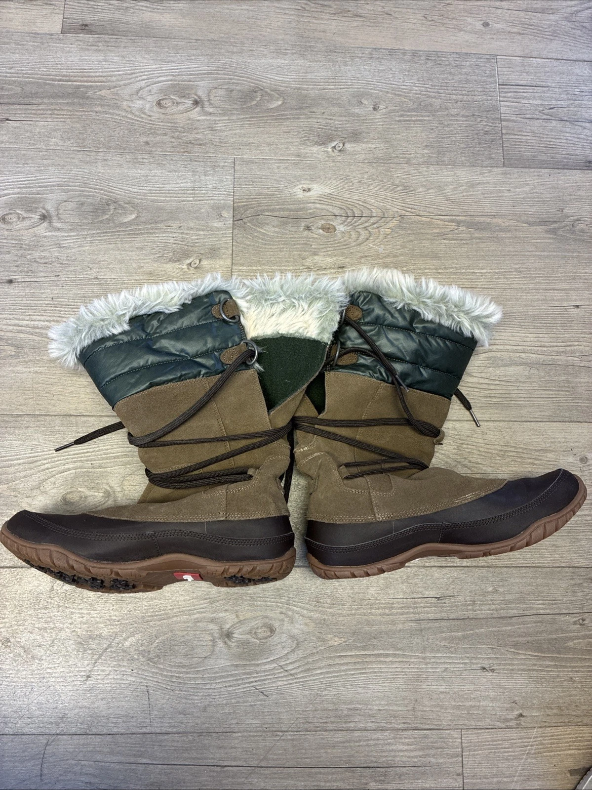 The North Face Primaloft 200 Gram Insulation Woman’s Snow Boots 9