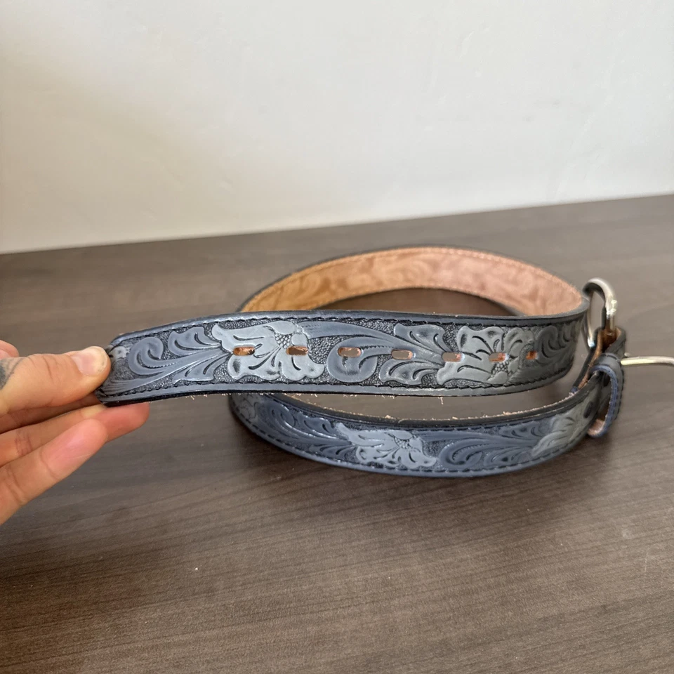 复古 70 年代工具上衣粒面皮革西部银色蓝色花卉佩斯利牛仔腰带 — 第 3/4 张图片