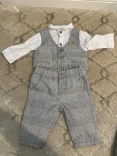 Little Lad Boy 4 Piece Outfit With Bow Tie Shirt  Pants 3/6 M 2 Different