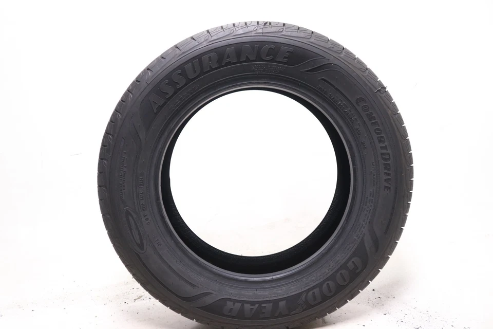 Комплект из 2 б/у 205/65R16 Goodyear Assurance ComfortDrive - 95H - 10,5/32 - Изображение 4 из 4