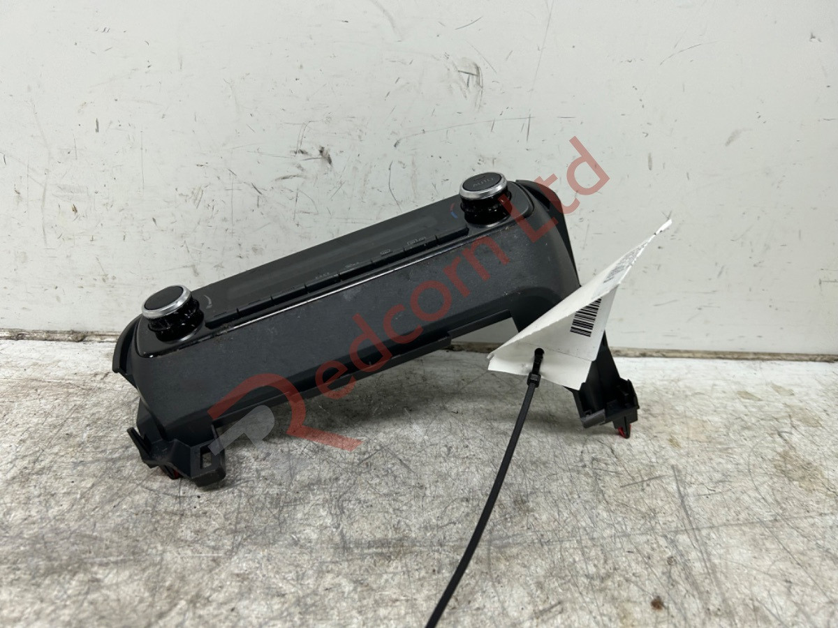 2020-2023 Toyota Yaris Design 5DR with Digital Climate Control Panel