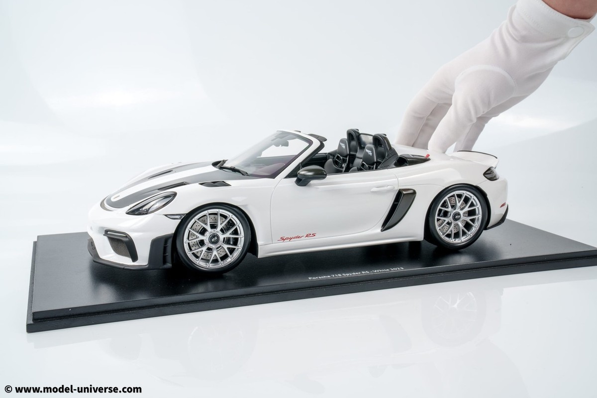 ポルシェ718スパイダー ミニカー ホワイト Schuco - 1:12 Porsche 718 Spyder RS White 2023 - Resin Model | eBay