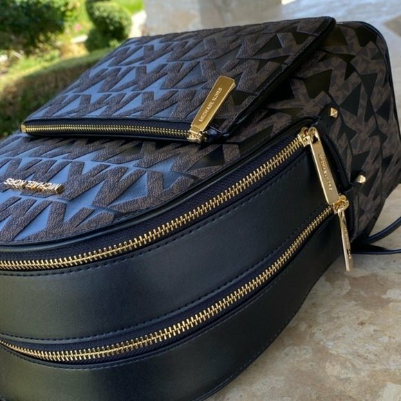 Michael Kors Adina Medium Backpack Brown/Black MK Leather  display picture 3