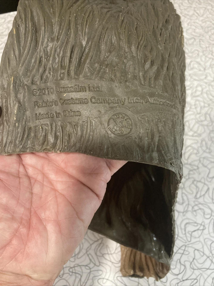 Rubie's 2010 Chewbacca Mask Star Wars Supreme Edition Costume Halloween Mask - Image 3 of 4