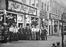 20'S PEP BOYS Manny Moe Jack    AUTO PARTS STORE FRONT EMPLOYEE'S 5x7 REPRINT