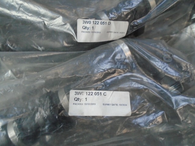 NEW BENTLEY CONTINENTAL OEM RADIATOR UPPER COOLANT HOSE KIT