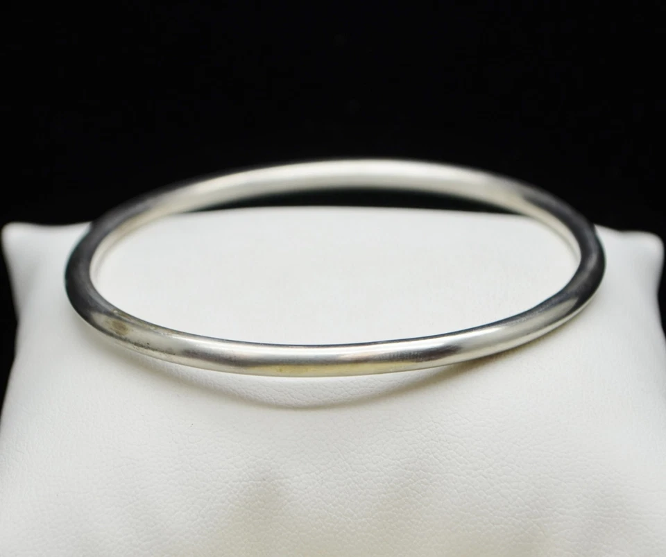 Sterling Silver Smooth Rounded Bangle Bracelet 7.5" #FME744 - Image 2 of 3