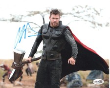Chris Hemsworth signed 8x10 Photo Thor Avengers: Infinity War JSA Authentication