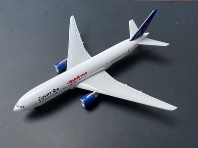 Herpa Wings 506410 Egyptair Boeing 777-200  SU-GBP Nefertiti 1:500 