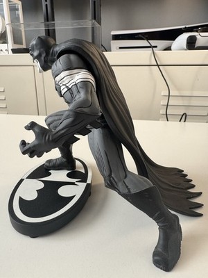Bullseye Wizard Batmanフィギュア Klaus Janson DC Collectibles Batman Black and White Klaus Janson Statue | eBay UK