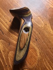 Hoyt Wooden Grip